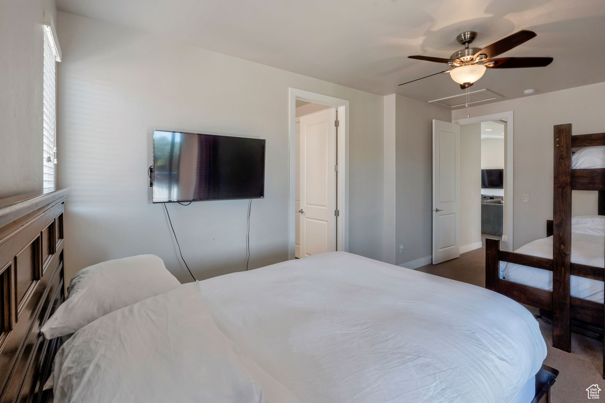 PARADISE VILLG ZION - Residential