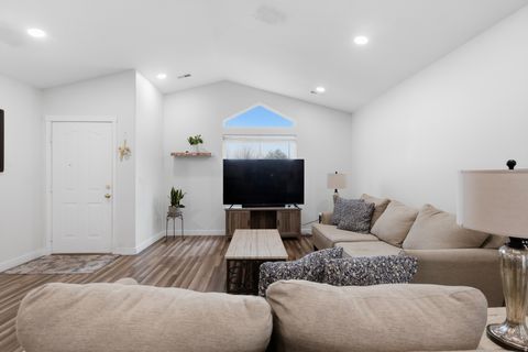 Tiny photo for 3272 S SHARAL CIR, West Valley City, UT 84128 (MLS # 2140606)