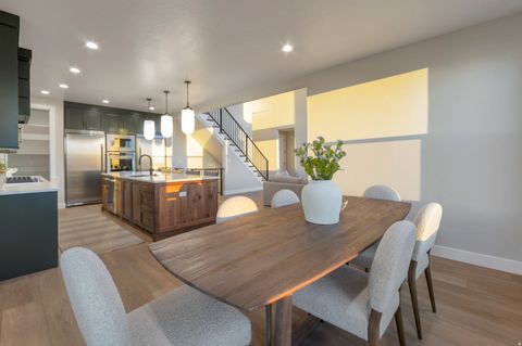 Tiny photo for 514 S 1450 W, Farmington, UT 84025 (MLS # 2128991)