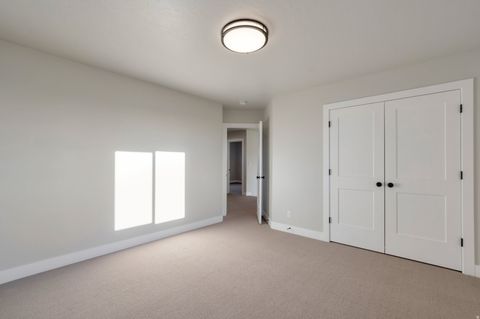 Tiny photo for 514 S 1450 W, Farmington, UT 84025 (MLS # 2128991)