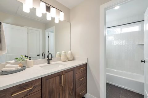 Tiny photo for 514 S 1450 W, Farmington, UT 84025 (MLS # 2128991)