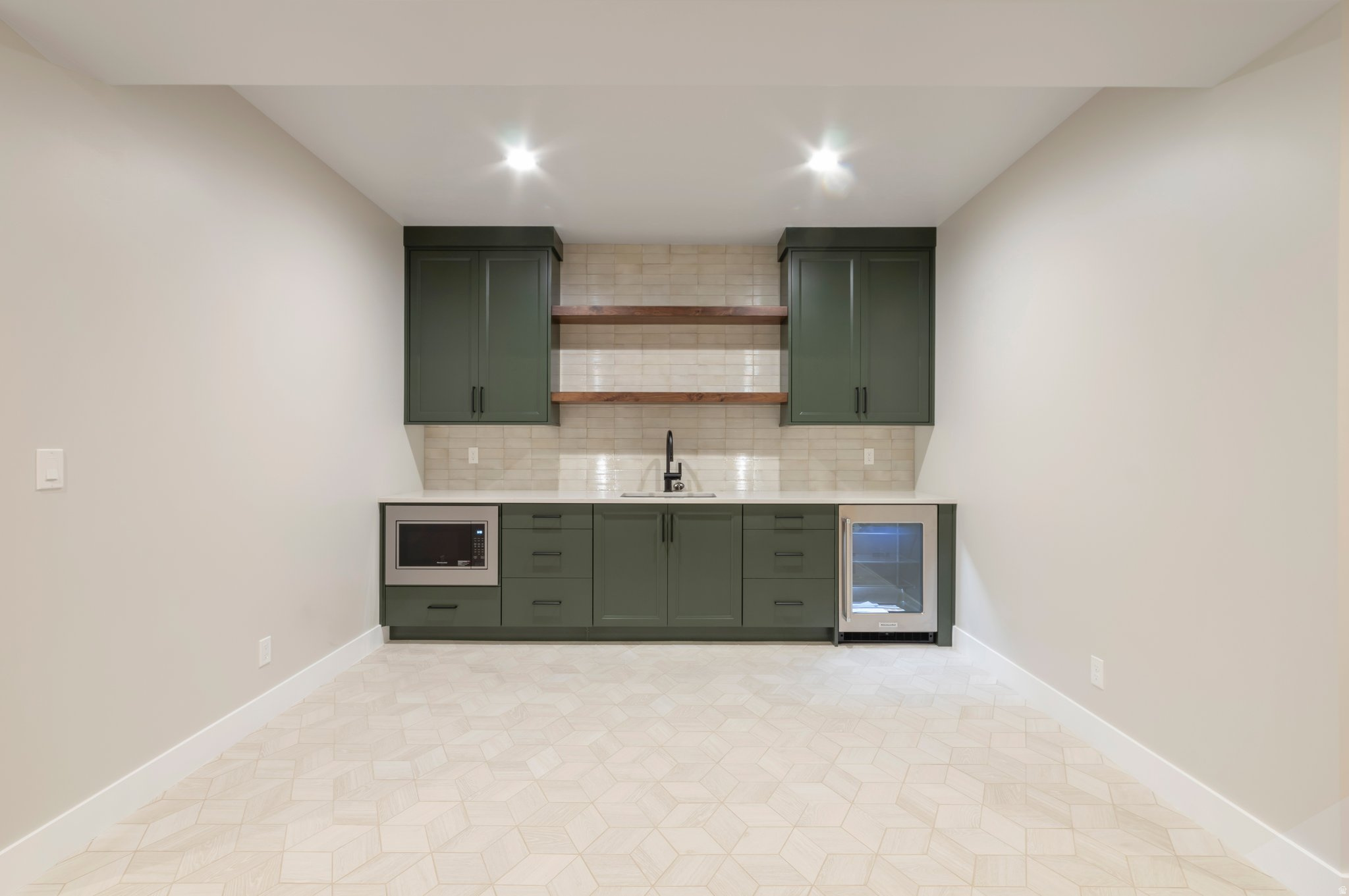 CHESTNUT FARMS - Residential