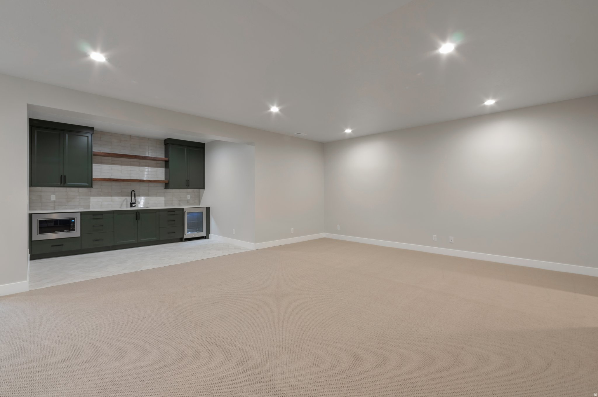 CHESTNUT FARMS - Residential