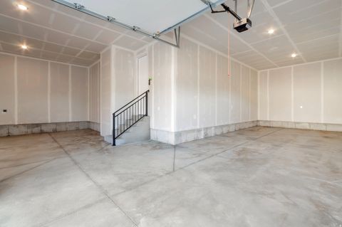 Tiny photo for 514 S 1450 W, Farmington, UT 84025 (MLS # 2128991)