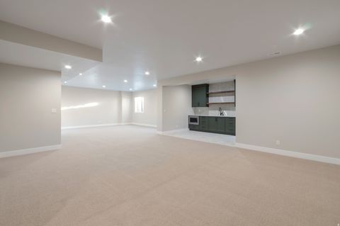 Tiny photo for 514 S 1450 W, Farmington, UT 84025 (MLS # 2128991)