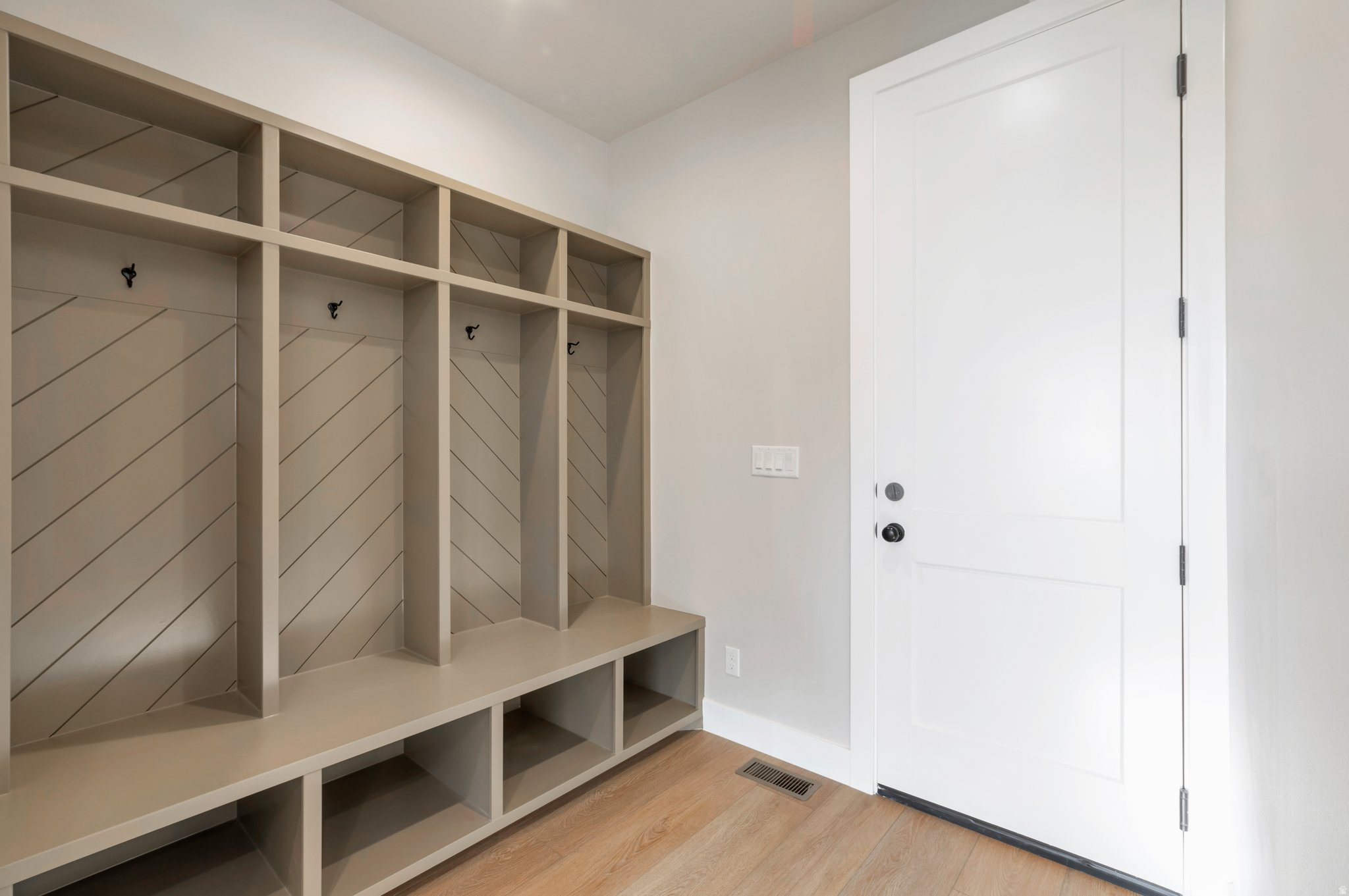 CHESTNUT FARMS - Residential