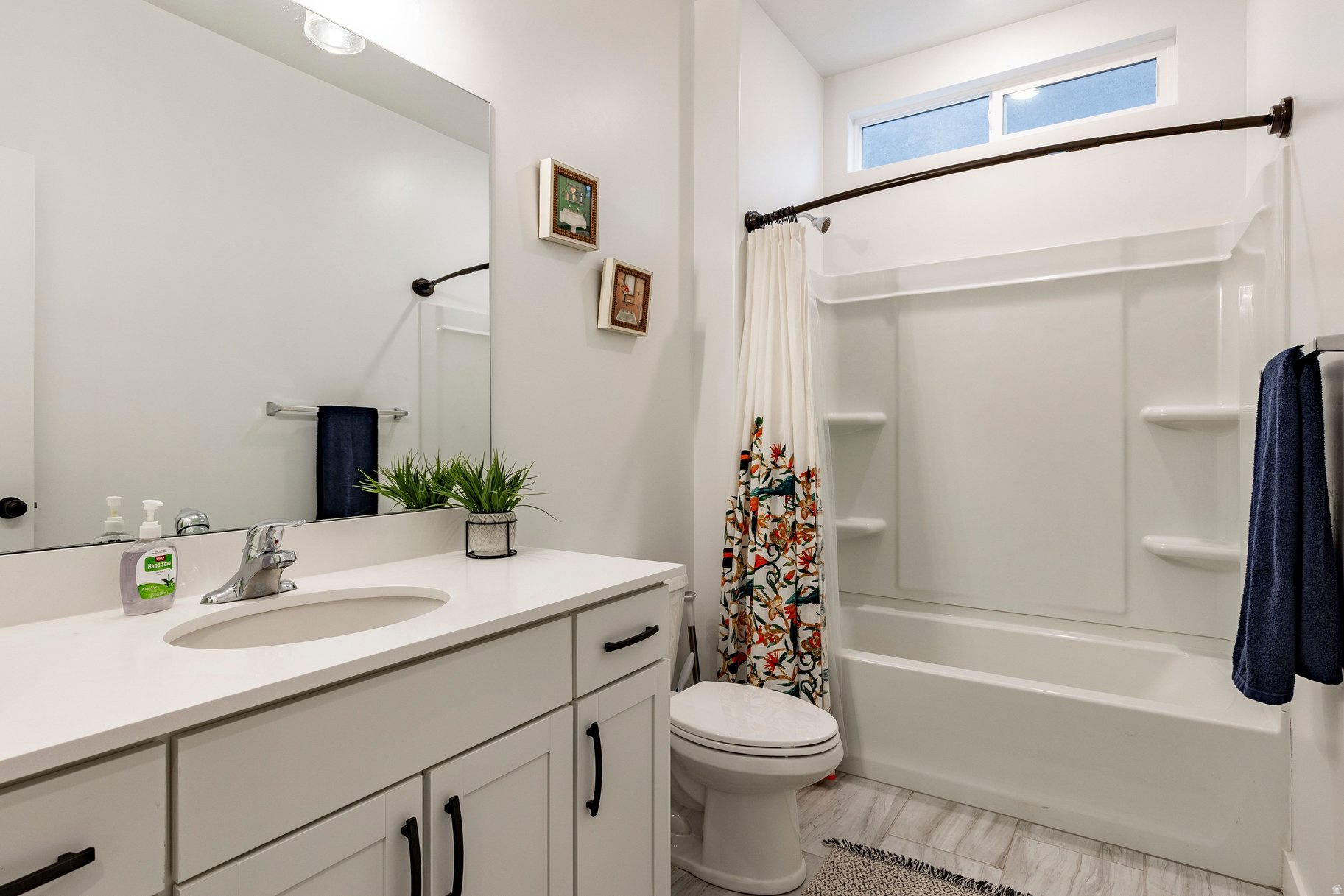 GATEWAY TO LITTLE VALLEY - Residential