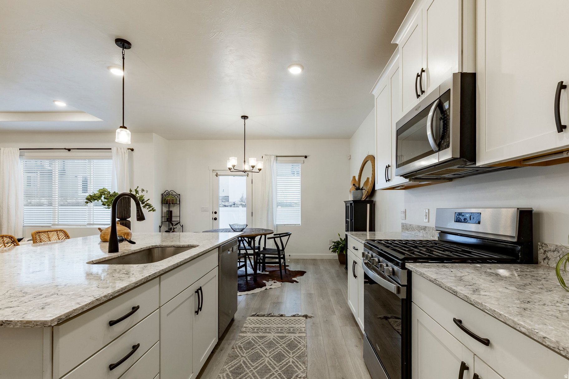 GATEWAY TO LITTLE VALLEY - Residential