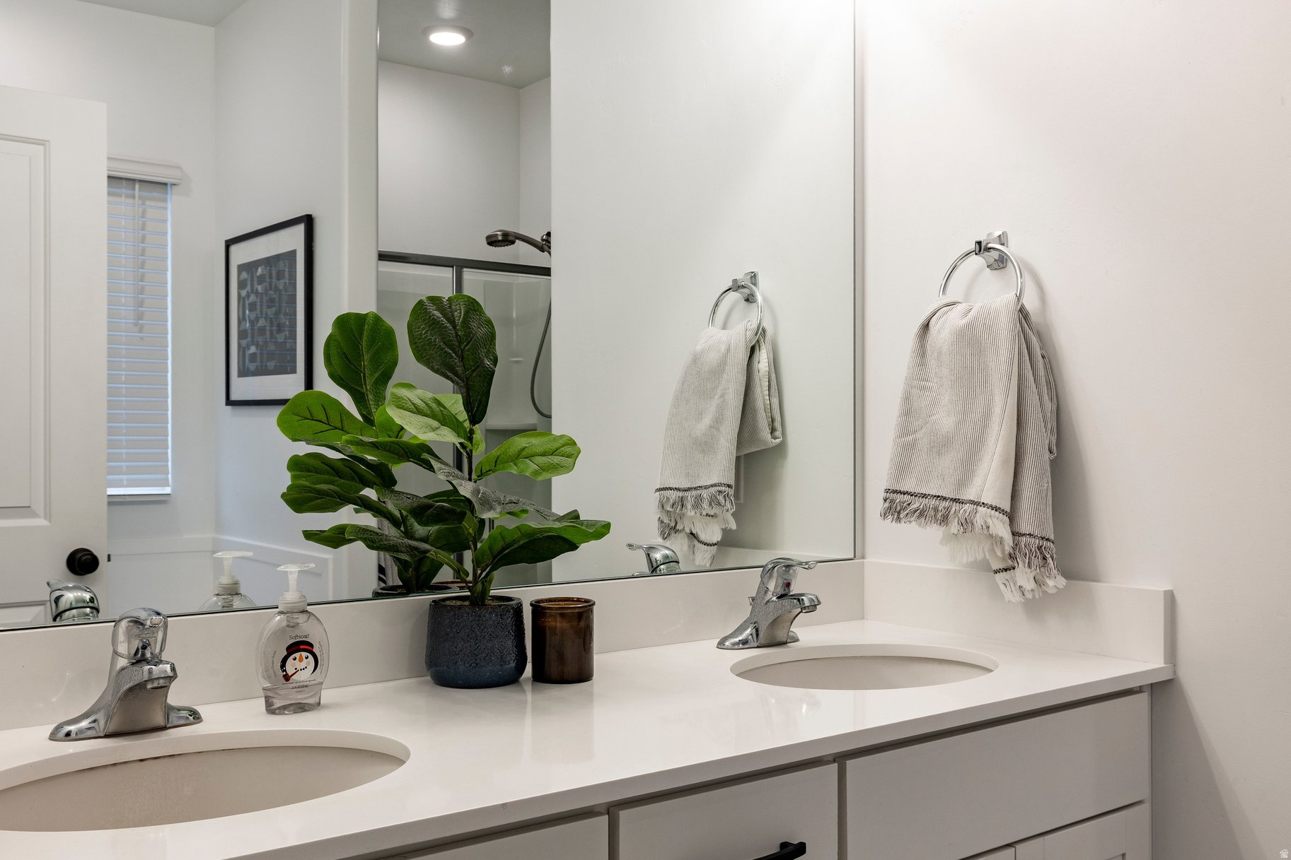 GATEWAY TO LITTLE VALLEY - Residential