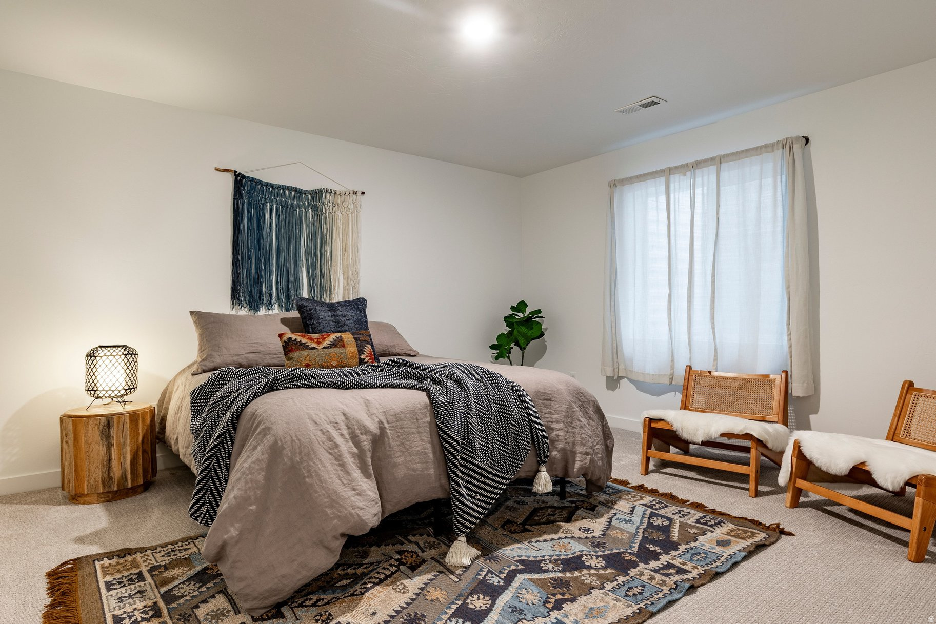 GATEWAY TO LITTLE VALLEY - Residential