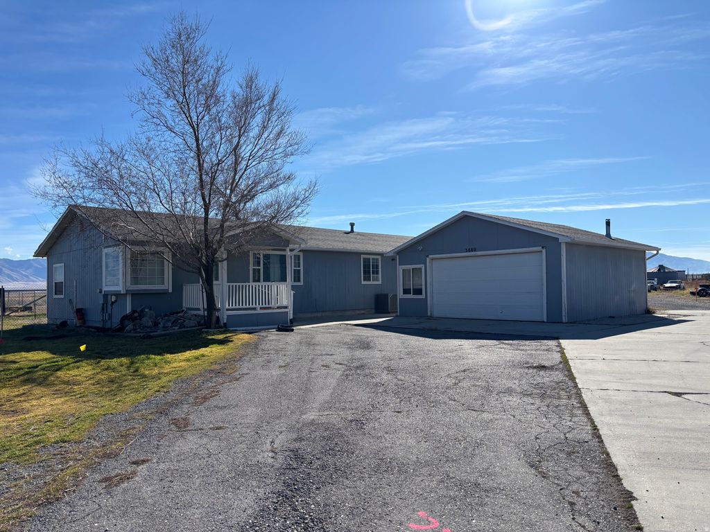 Photo of 3880 N RAILROAD CIR, Grantsville, UT 84029 (MLS # 2137293)