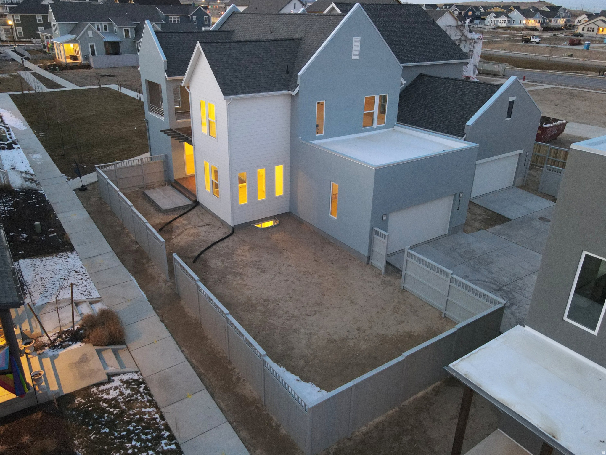 DAYBREAK - Residential