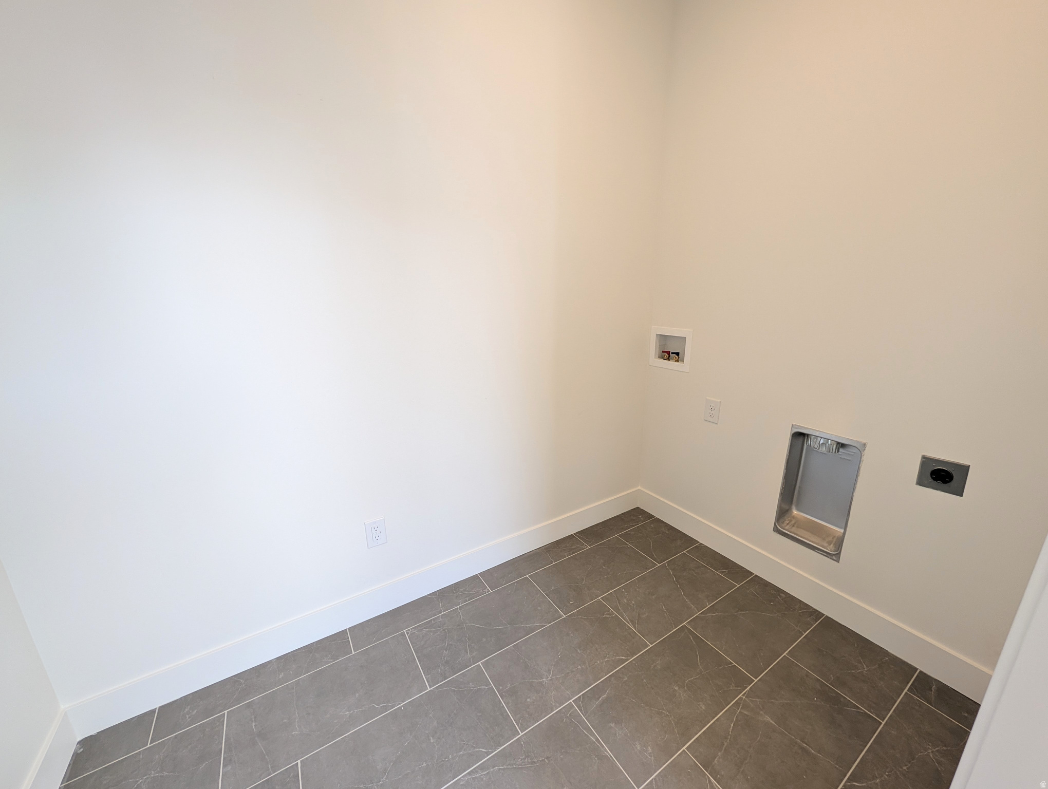 DAYBREAK - Residential