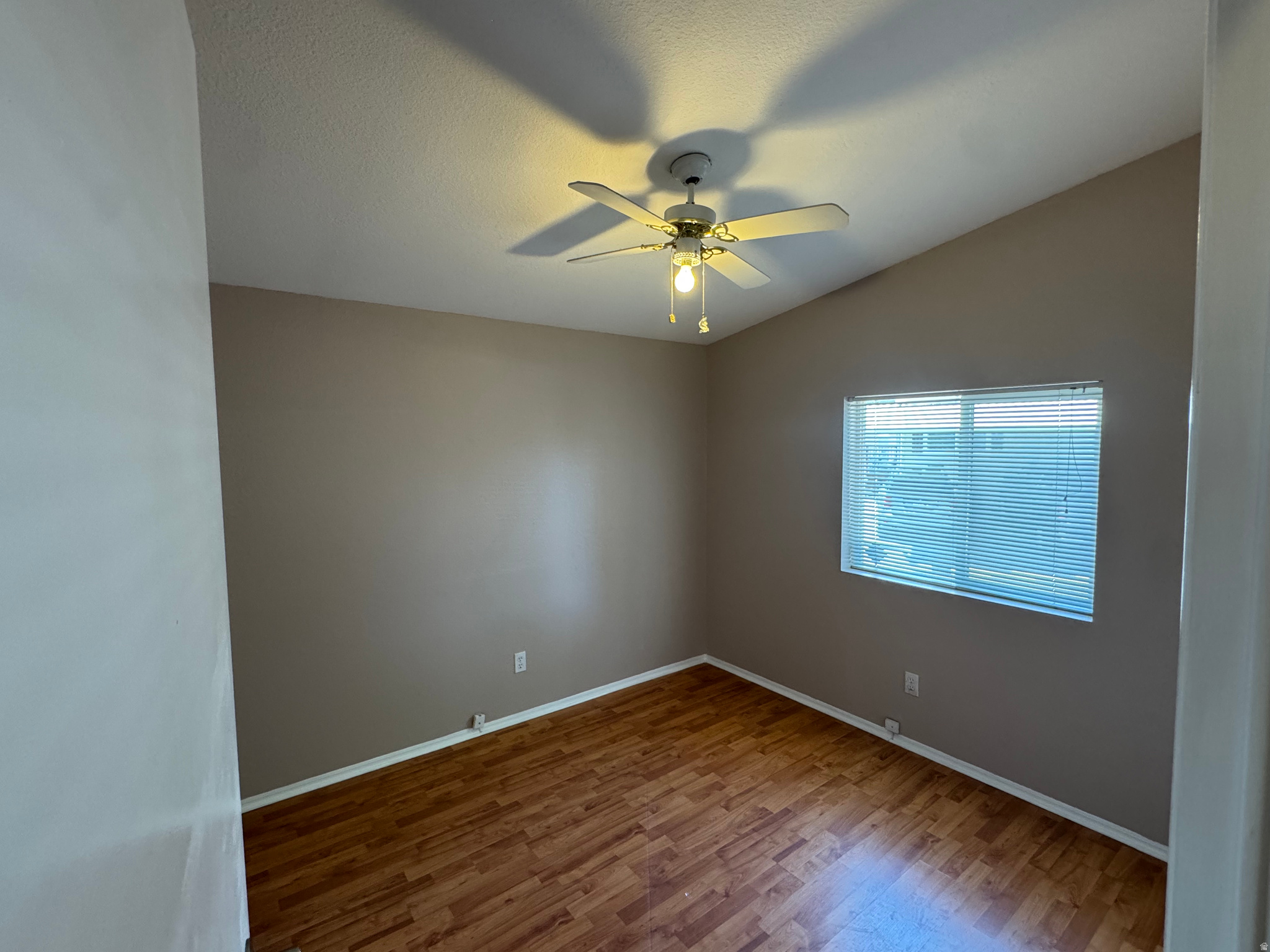 COTTONWOOD COVES - Residential