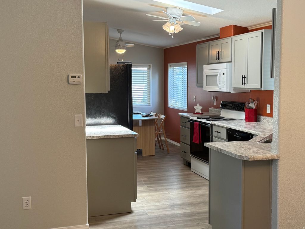Photo of 4451 S PAN AMERICAN DR, Murray, UT 84107 (MLS # 2156770)