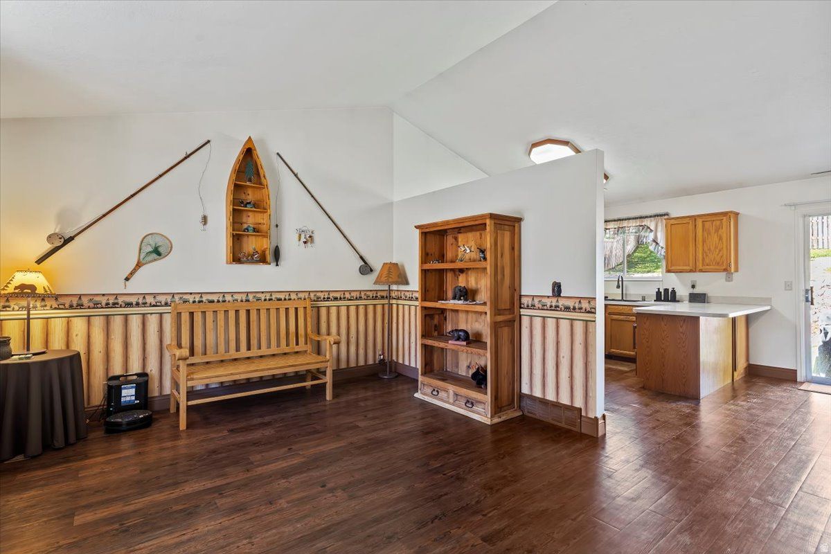 QUAIL POINT - Residential