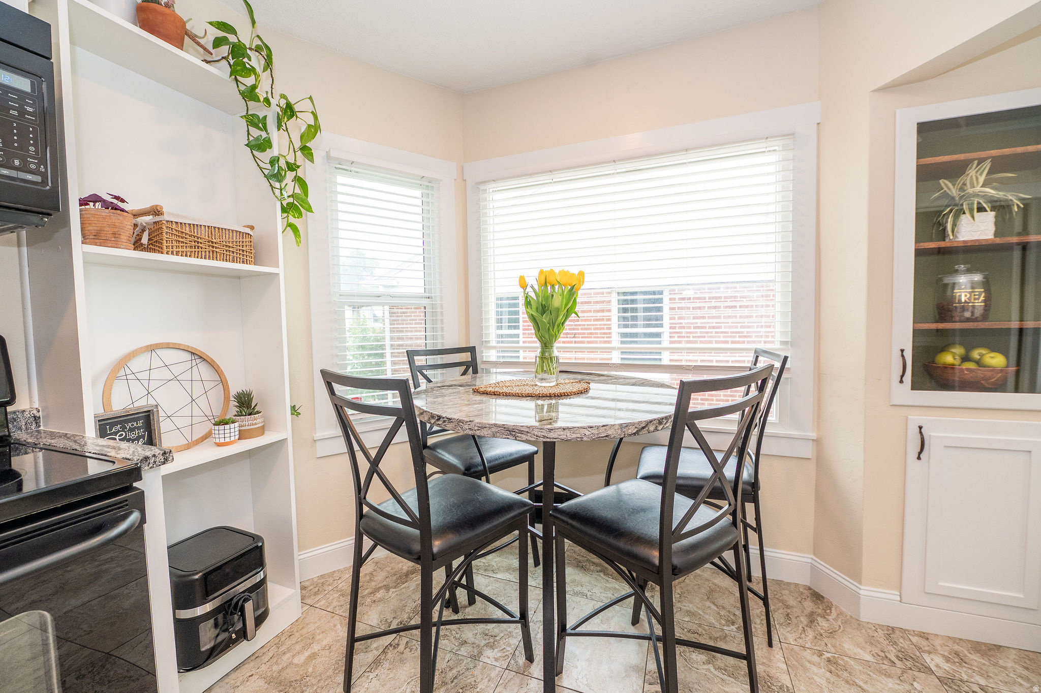 COUNTRY CLUB HEIGHTS - Residential