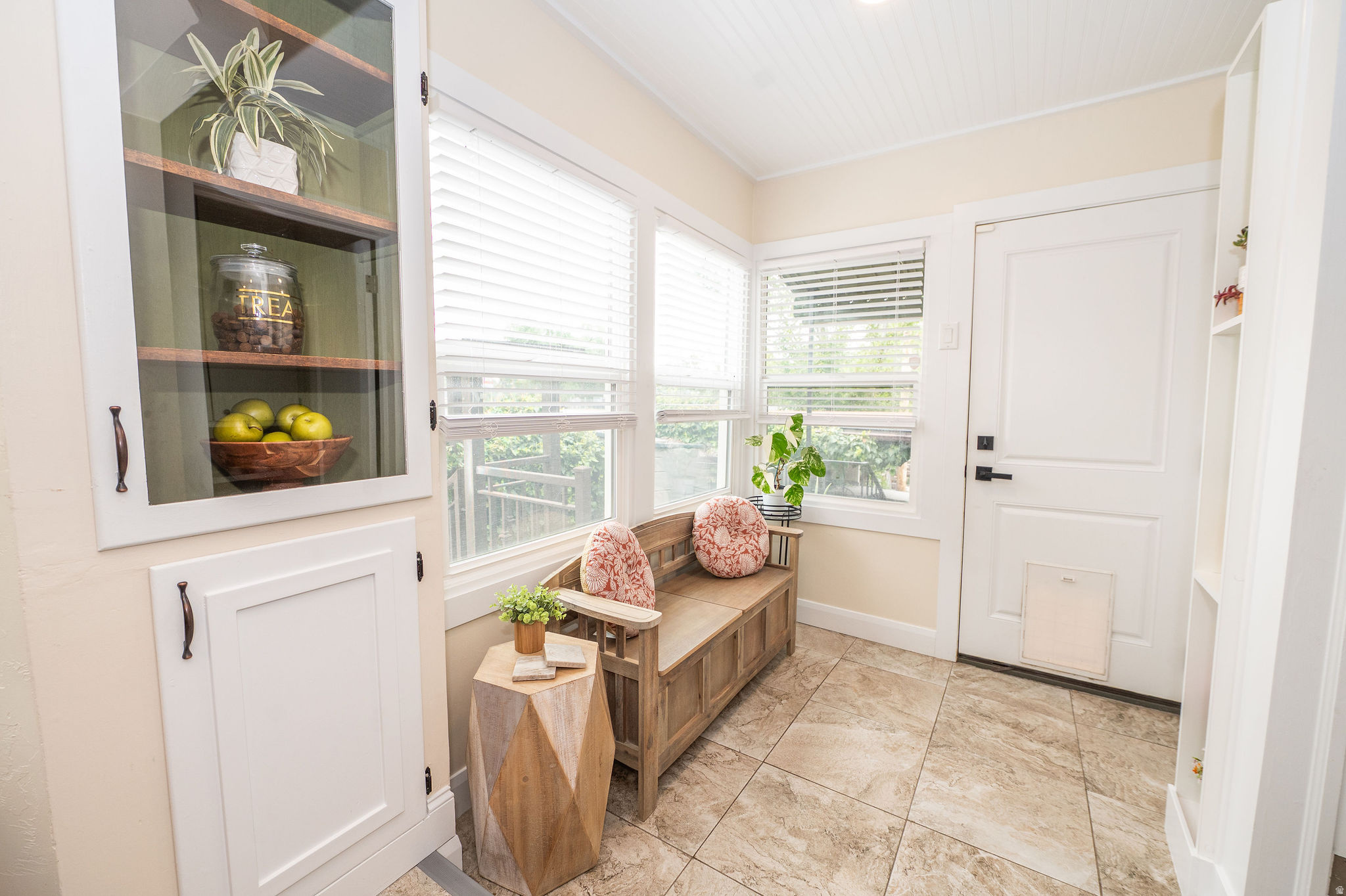 COUNTRY CLUB HEIGHTS - Residential