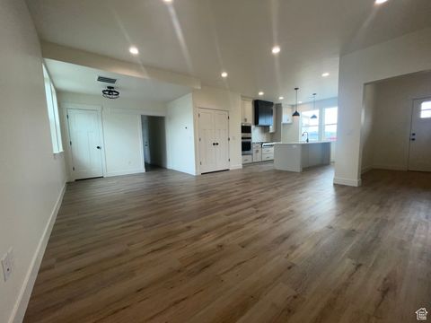 Tiny photo for 845 S GREENWAY DR, Springville, UT 84663 (MLS # 2105438)