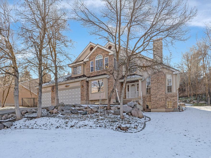 Beautiful two-story home just a short walk to Mueller Park Canyon in Utah, with convenient proximity to Bountiful Ridge Golf Course. This inviting residence offers four bedrooms and three bathrooms, a walkout basement, and a fully private, fully fenced yard. The interior features neutral colors that create a welcoming, versatile space ready for any personal style.  The main level provides a comfortable flow between living spaces, with abundant natural light and easy access to the backyard. Upstairs, you'll find wellappointed bedrooms and functional bathrooms, while the walkout basement adds usable square footage for living, entertaining, or storage. The property's private yard is ideal for outdoor gatherings, gardening, and relaxation, all within a low-maintenance setting.  Located within walking distance to Mueller Park Canyon, residents enjoy immediate access to outdoor recreation and scenic trails. Commuting and daily errands are convenient, with Bountiful Ridge Golf Course nearby for leisure, and a variety of local amenities, shopping, dining, and schools within easy reach.