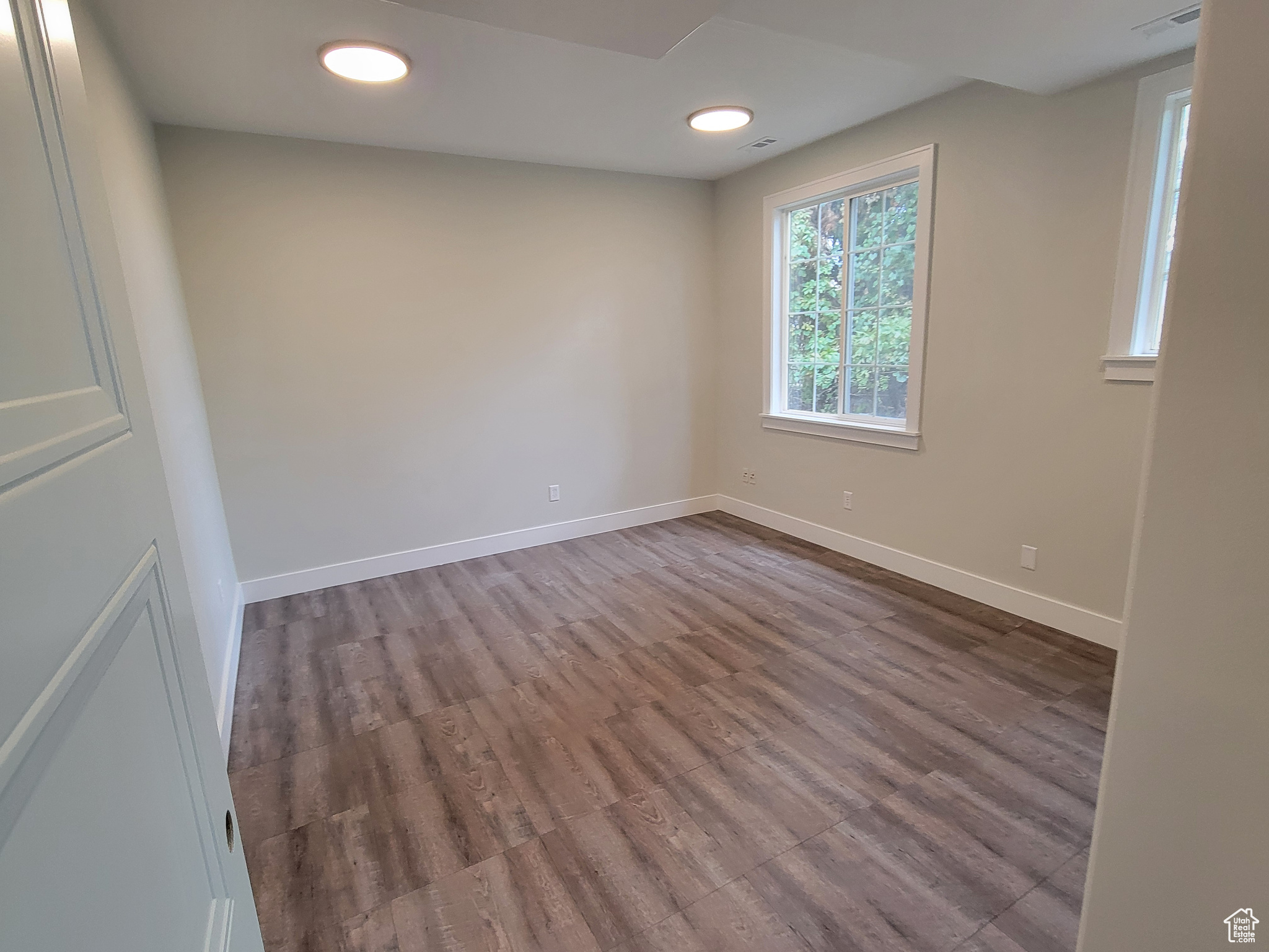 PARK - Commercial Lease