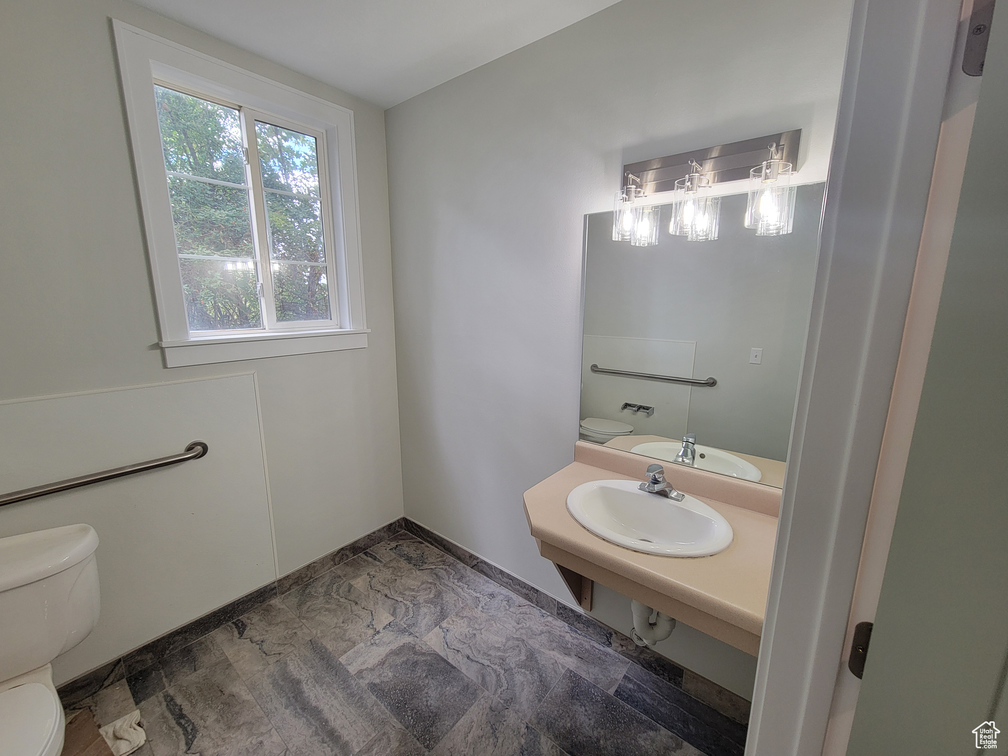 PARK - Commercial Lease