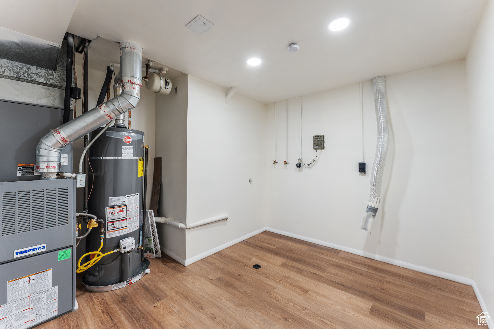 COUNTRY ESTA - Residential