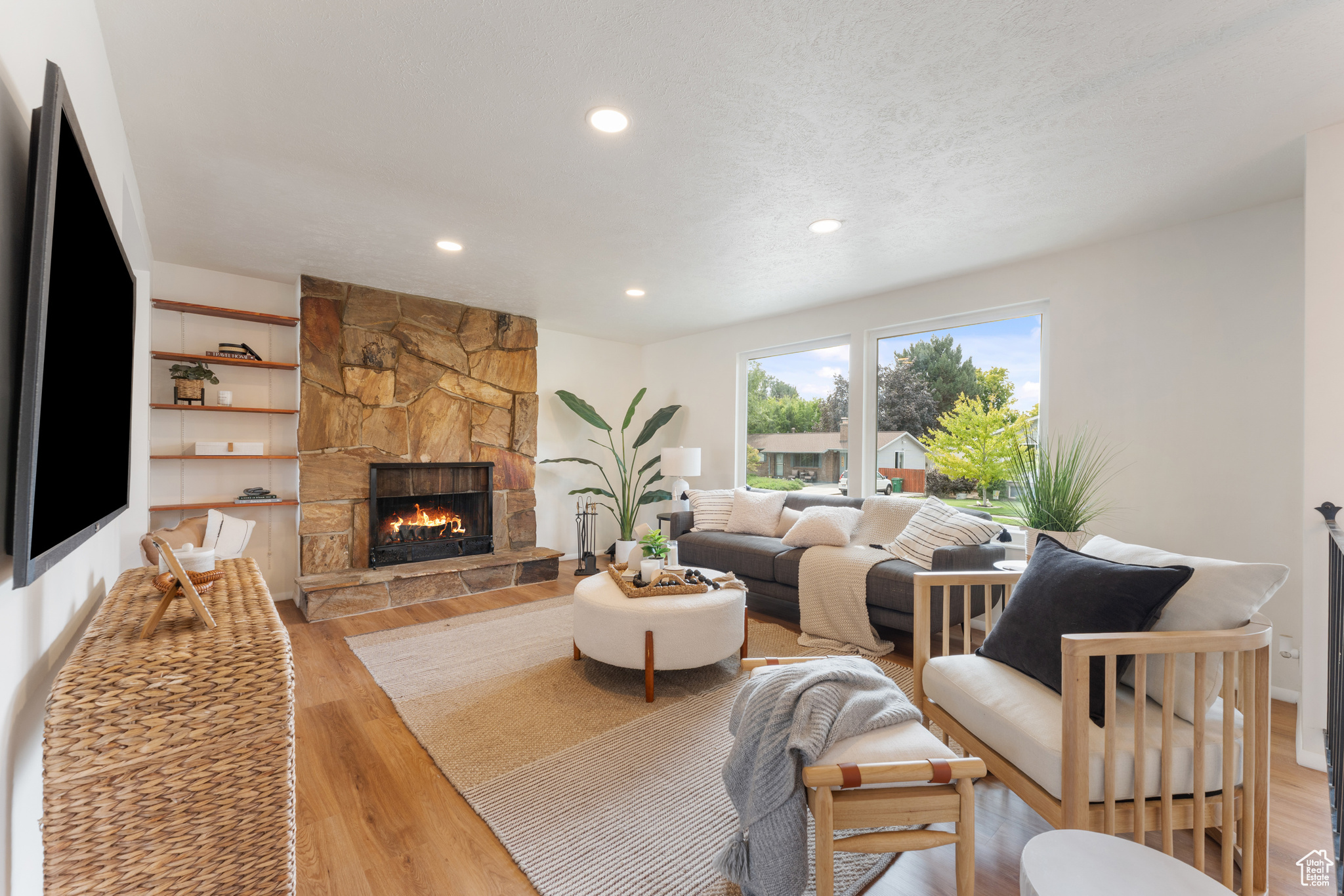 COUNTRY ESTA - Residential