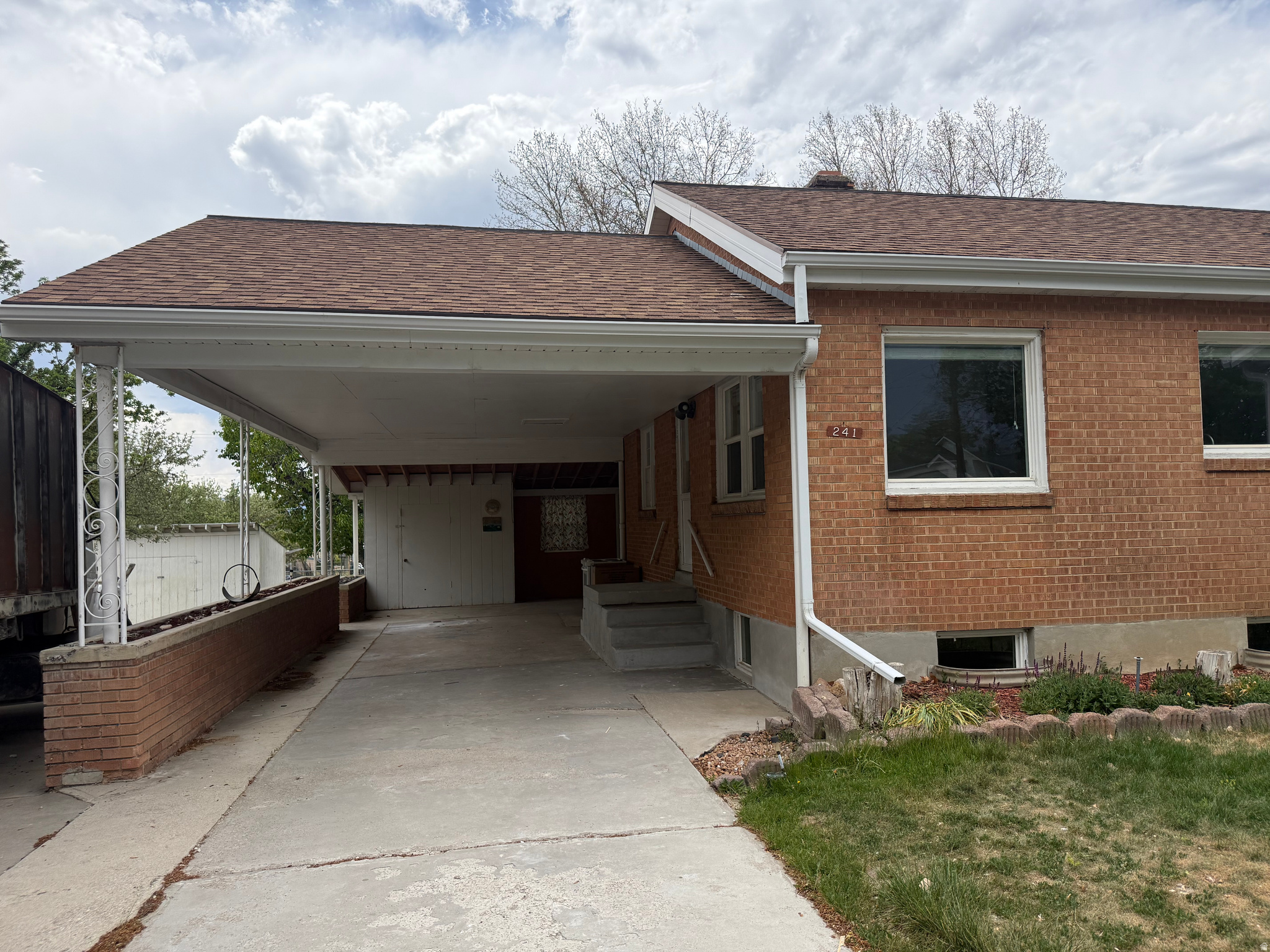 YOUNG PROPERTY - Residential