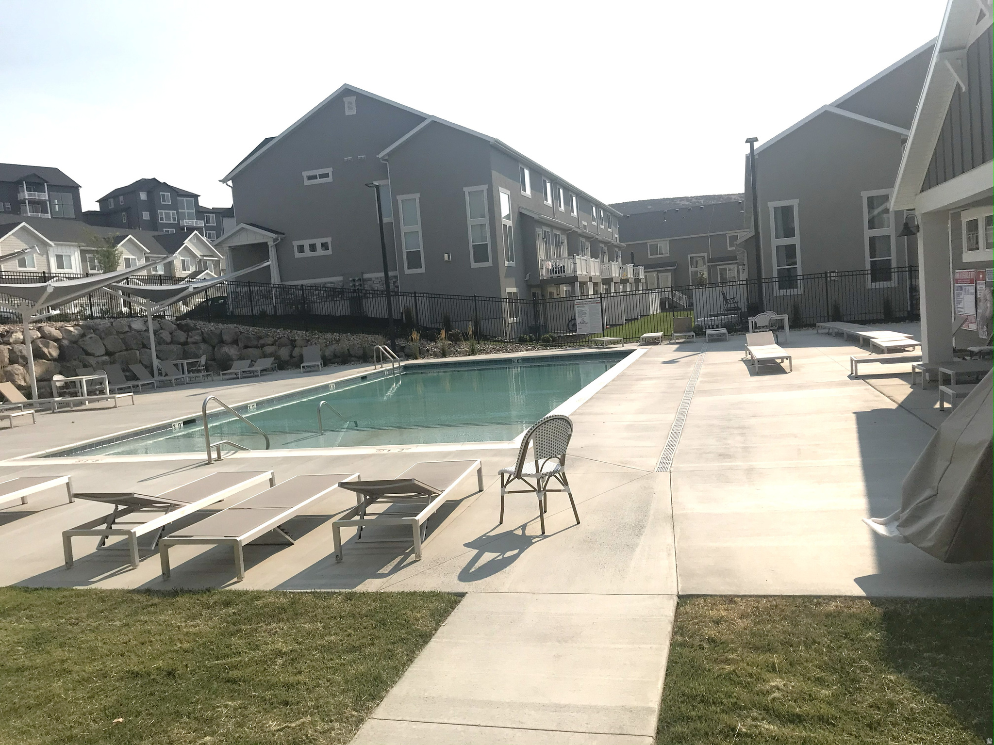 QUAILHILL - Residential