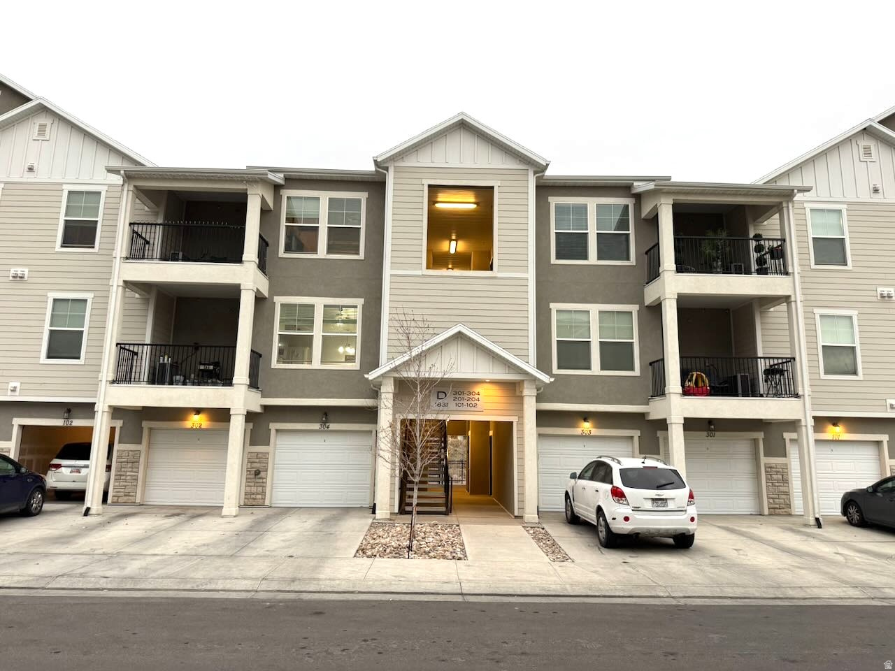 QUAILHILL - Residential