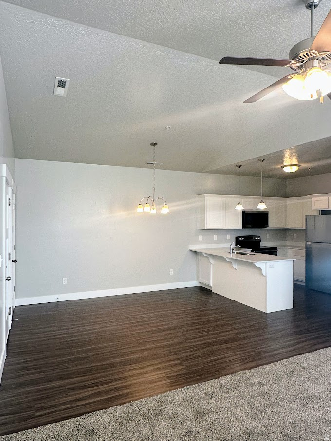 QUAILHILL - Residential