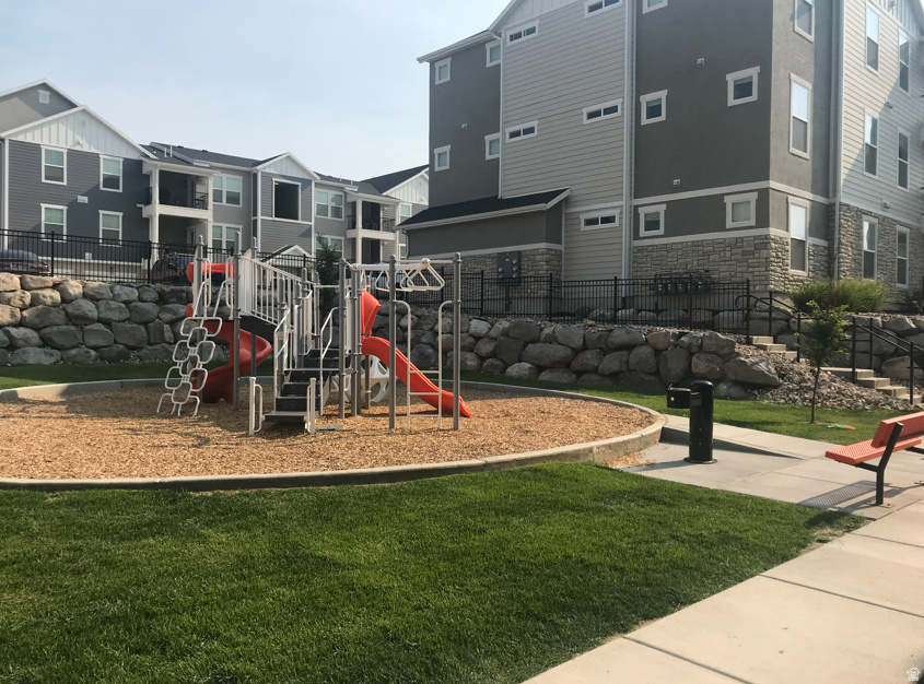 QUAILHILL - Residential