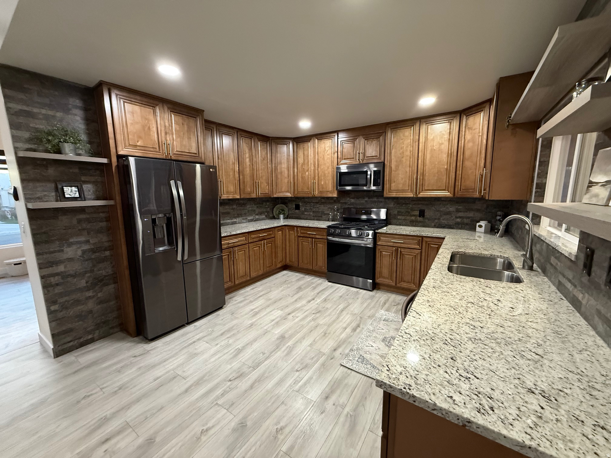 TRANSWEST VILLAGE - Residential