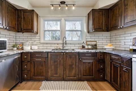 Tiny photo for 26 SYLVIA DR, South Ogden, UT 84405 (MLS # 2134847)