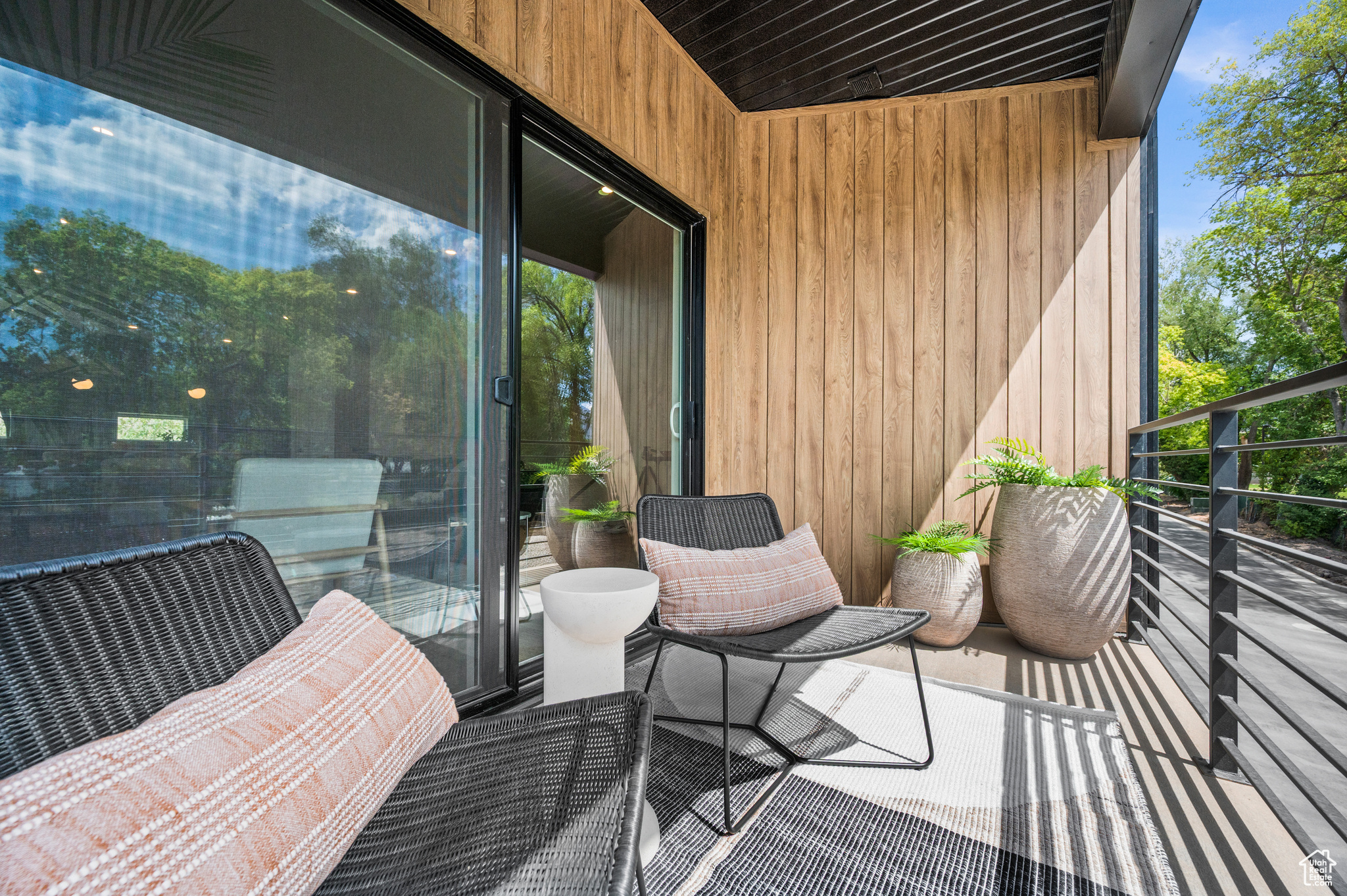 WOODLAND COMMONS - Residential