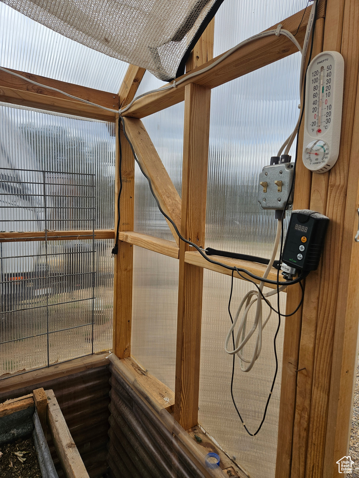 CEDAR MT 9 - Residential