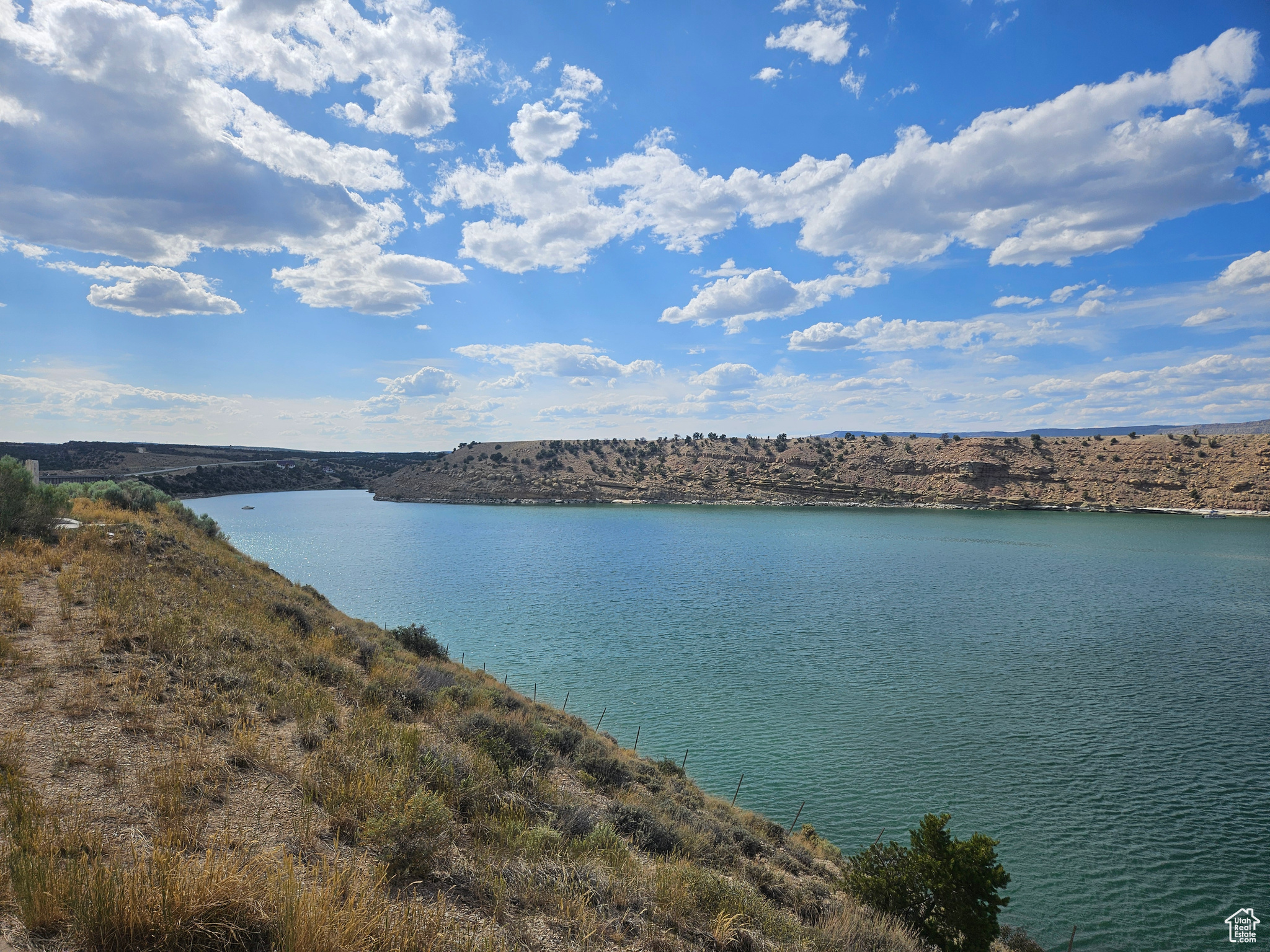 CEDAR MT 9 - Residential