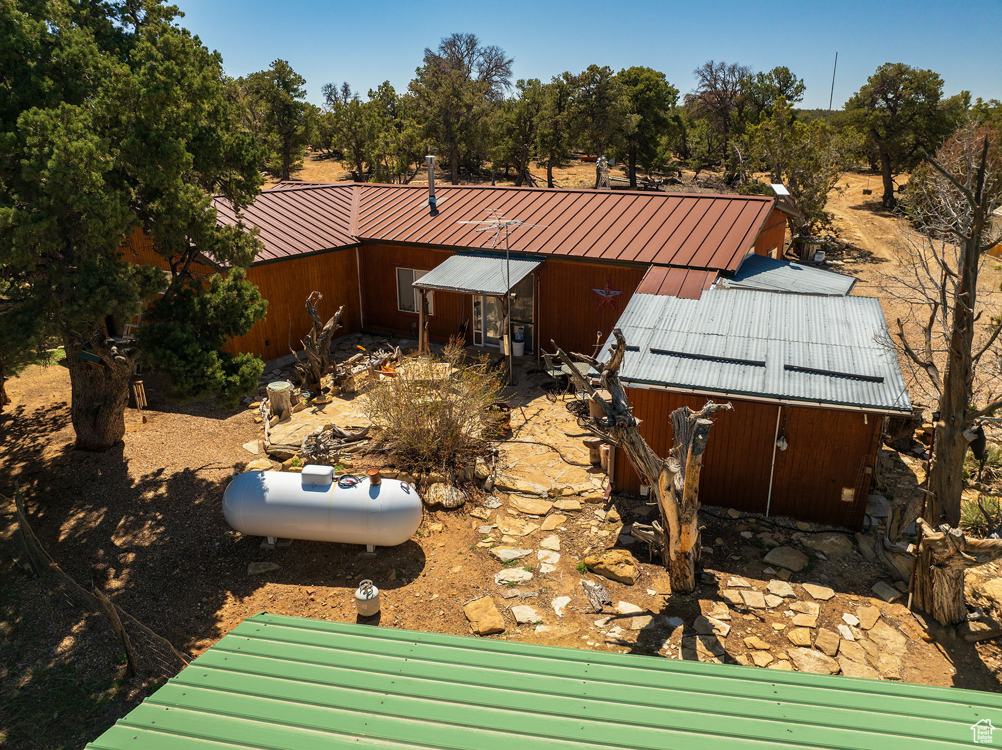 CEDAR MT 9 - Residential