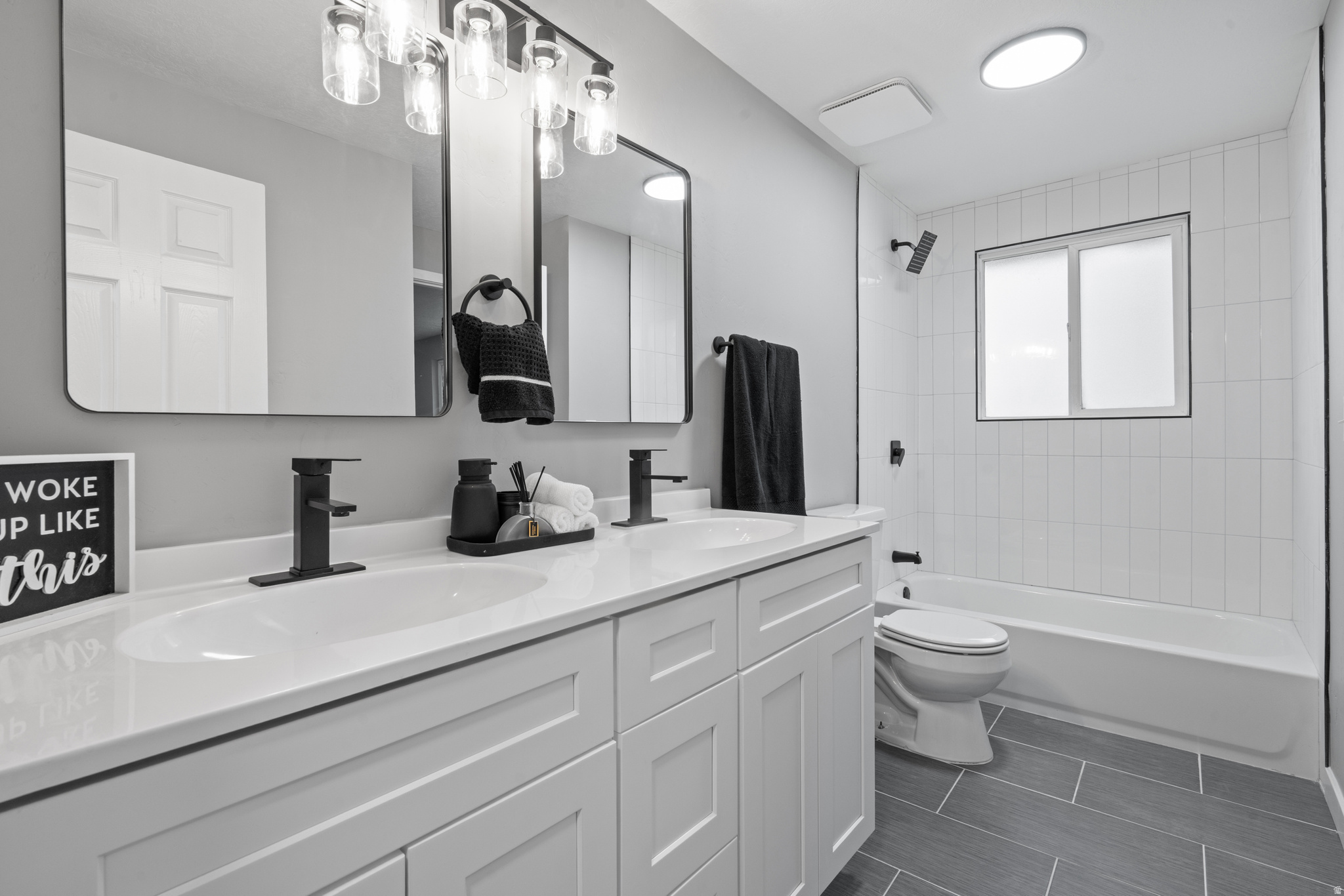 GREEN TREE #3 - Residential