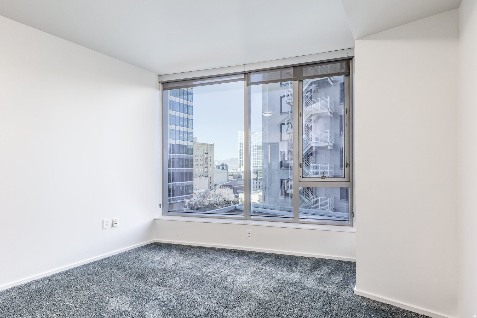 THE REGENT - Residential