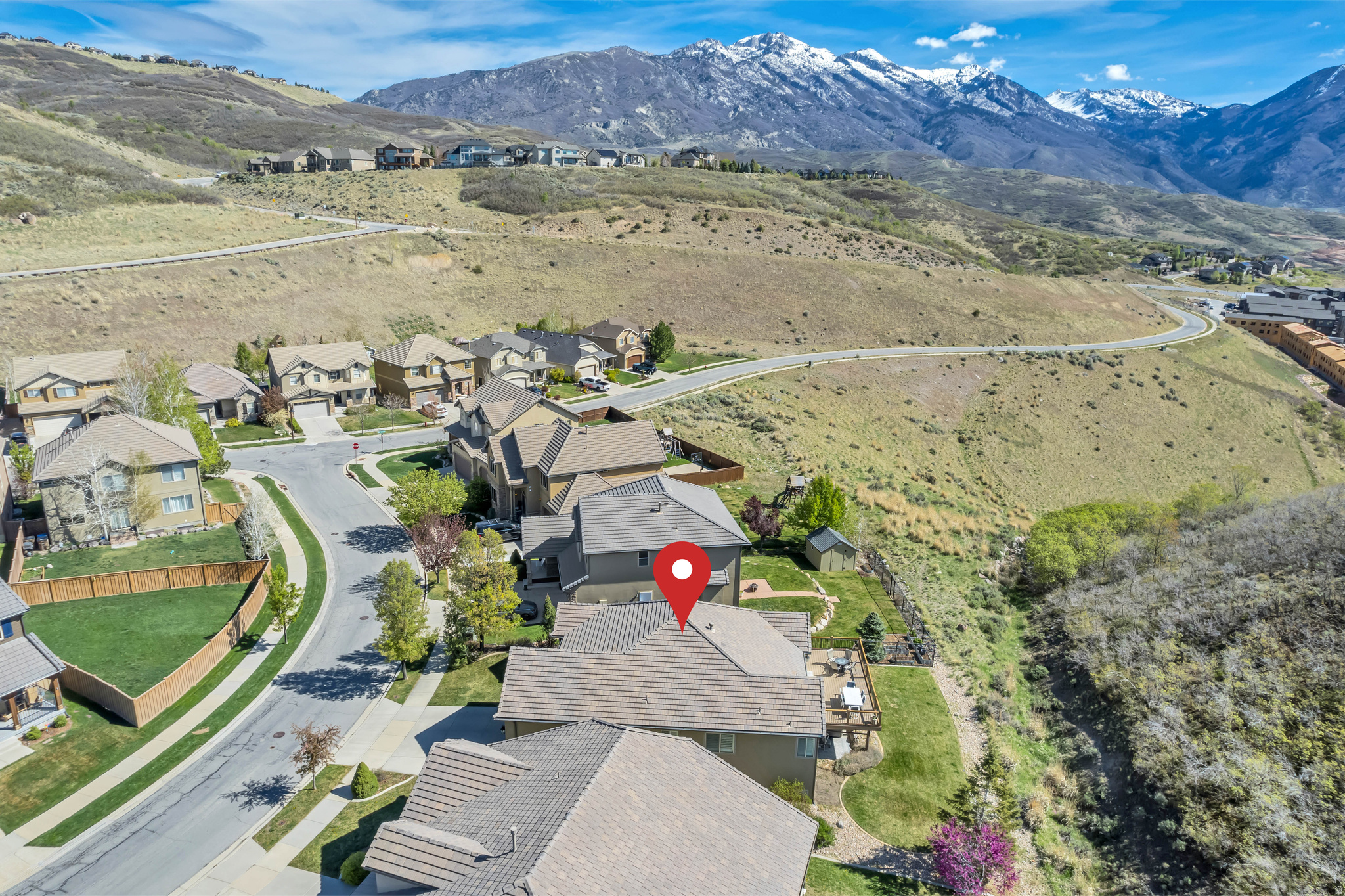 MAPLE HOLLOW - SUNCREST - Residential