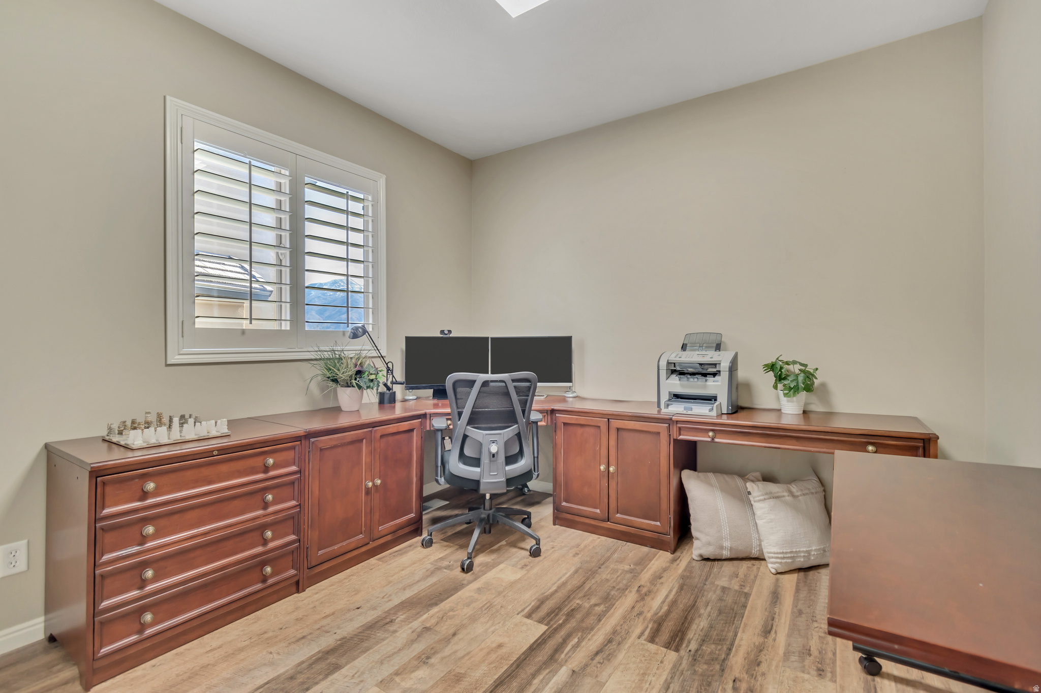 MAPLE HOLLOW - SUNCREST - Residential