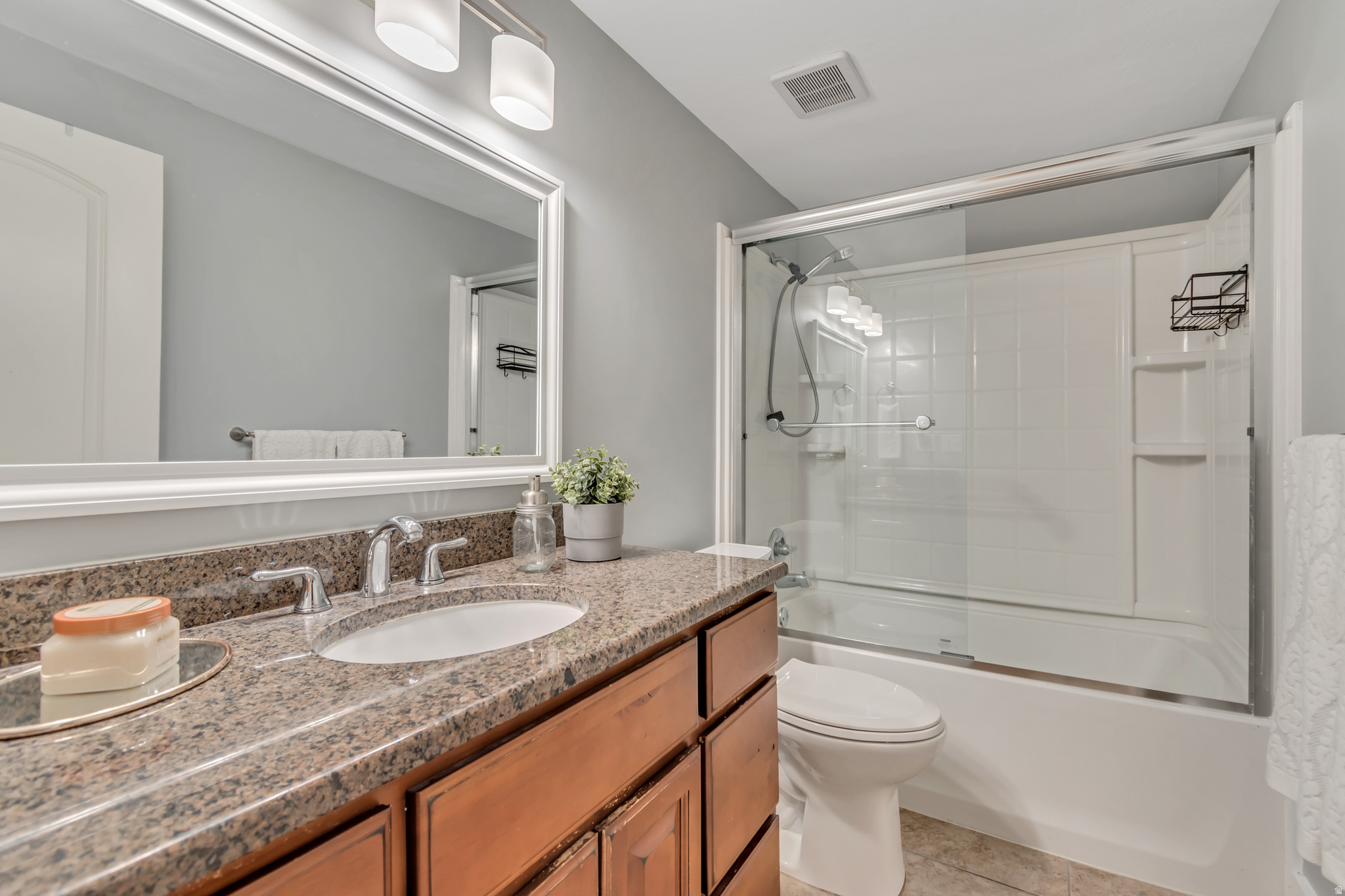 MAPLE HOLLOW - SUNCREST - Residential