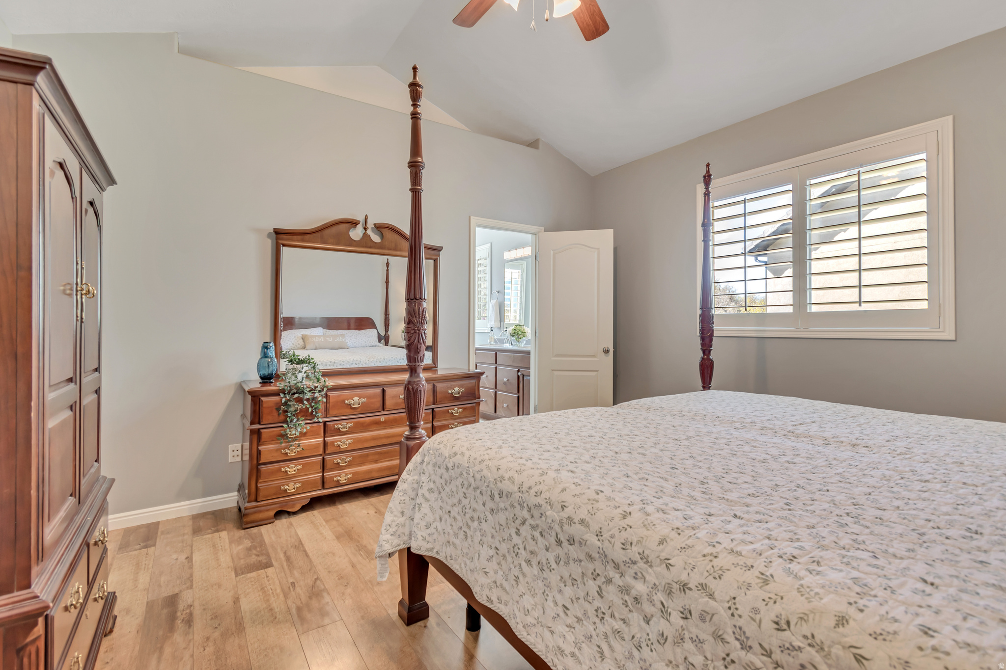 MAPLE HOLLOW - SUNCREST - Residential