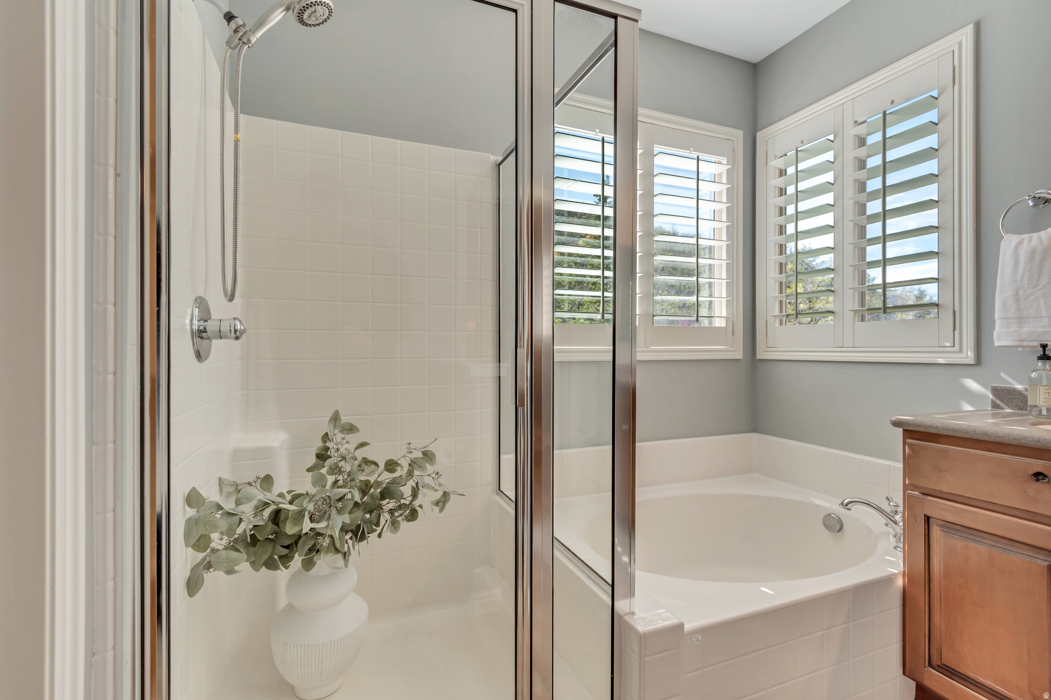 MAPLE HOLLOW - SUNCREST - Residential