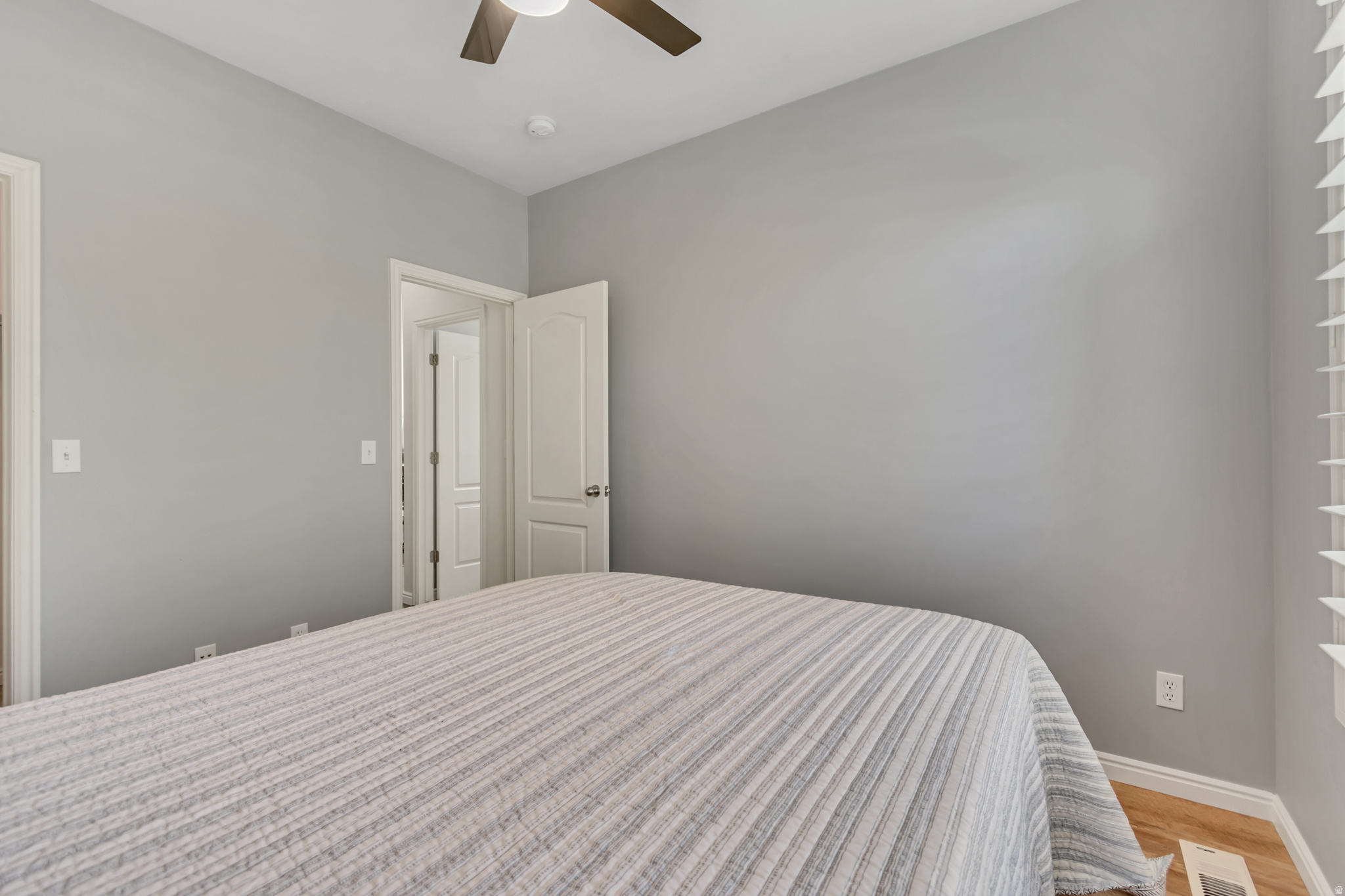 MAPLE HOLLOW - SUNCREST - Residential