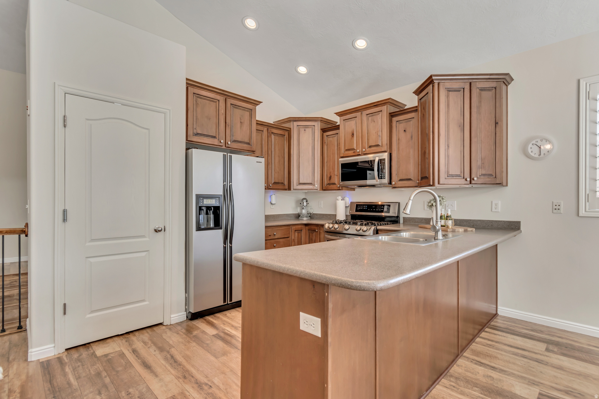 MAPLE HOLLOW - SUNCREST - Residential