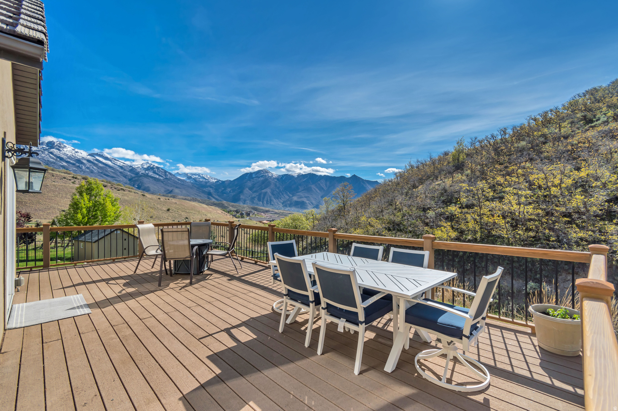 MAPLE HOLLOW - SUNCREST - Residential