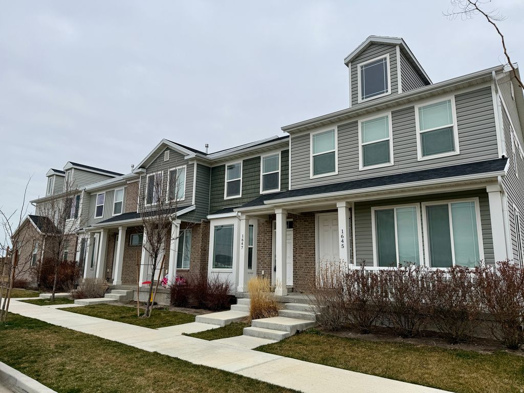 Photo of 1647 N WESTVIEW LN, Salem, UT 84653 (MLS # 2143615)